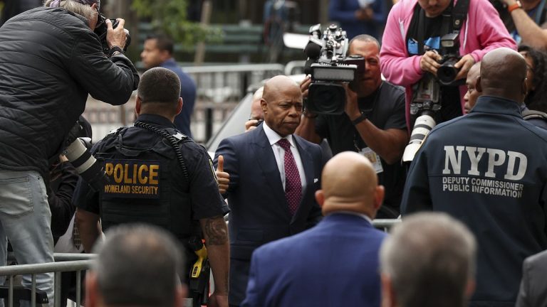 “Büyük Osmanlı Soygunu”: Yolsuzlukla suçlanan New York belediye başkanı Amerikan basınına nasıl yansıdı?