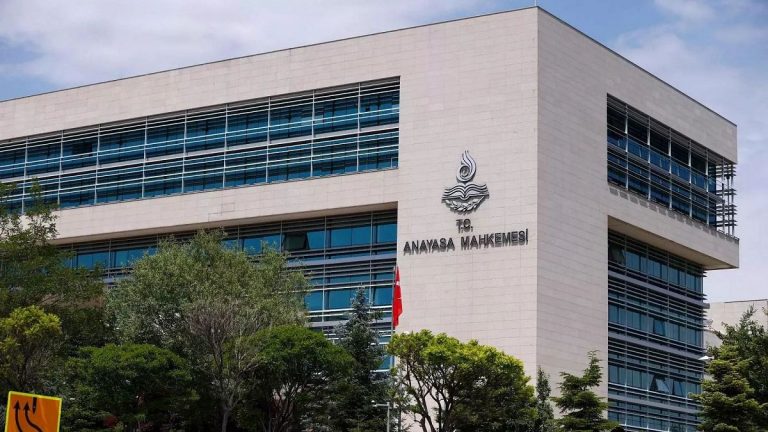 Anayasa Mahkemesi’nin “Biji Serok Apo” kararı: İfade ve düşünce özgürlüğü bağlamında