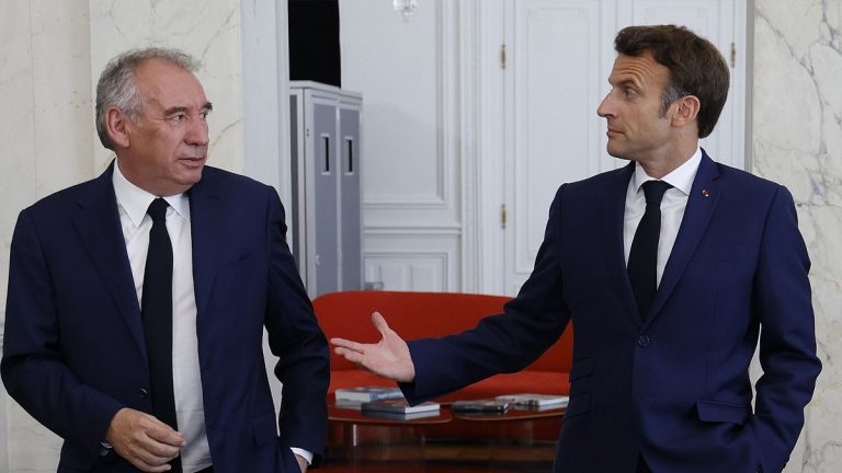 Macron, müttefiki ve merkez blok lideri François Bayrou’yu yeni Fransa başbakanı olarak atadı