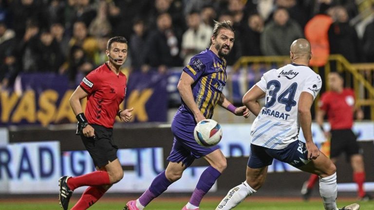 Kanaryalar Eyüpspor’un engelini aşamadı! Eyüpspor-Fenerbahçe 1-1