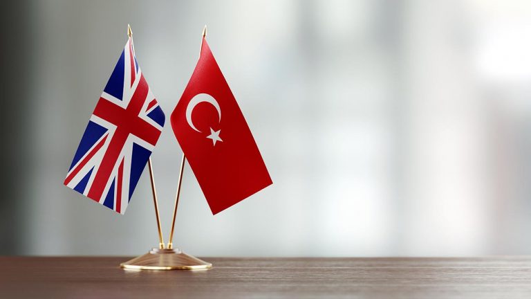 Türkiye ve Birleşik Krallık Suriye’de istişareler yapacak