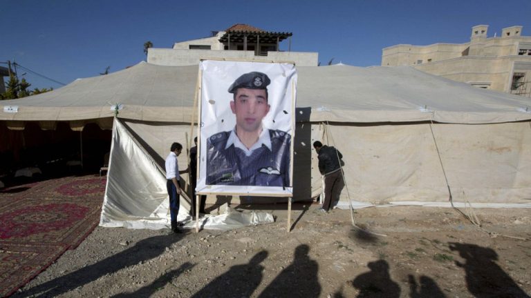 İsveçli savcılar, yakılarak öldürülen Ürdünlü pilotla ilgili Usame Krayem’i suçlu buldu