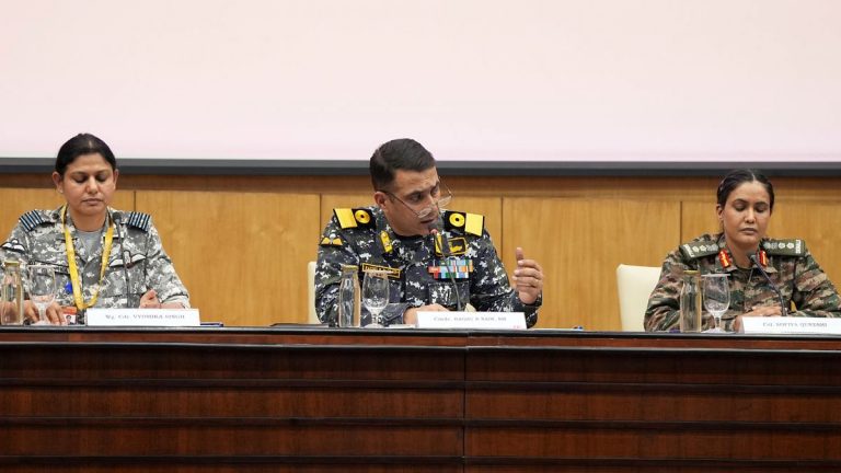 Hindistan ve Pakistan birbirlerini yangını ihlal etmekle suçluyor