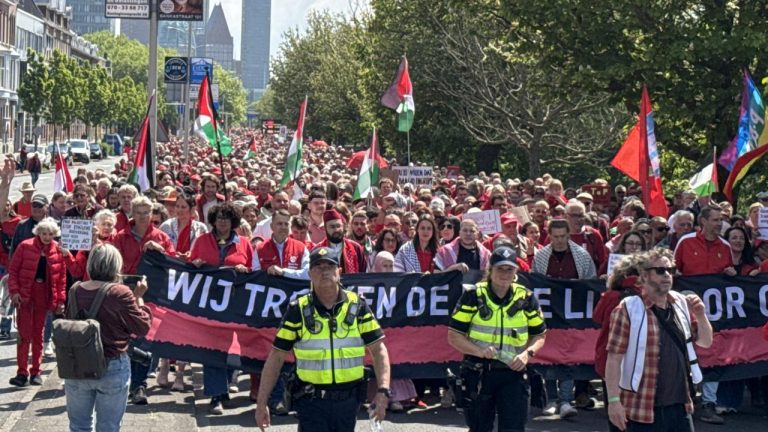 Hollanda’daki binlerce insan İsrail hükümet politikasına tepki verdi