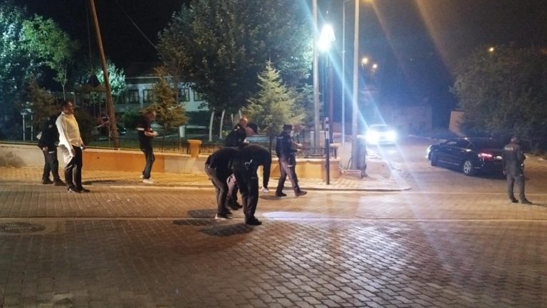 Tokat’ta sırtına yorgun mermi isabet eden sürücü yaralandı