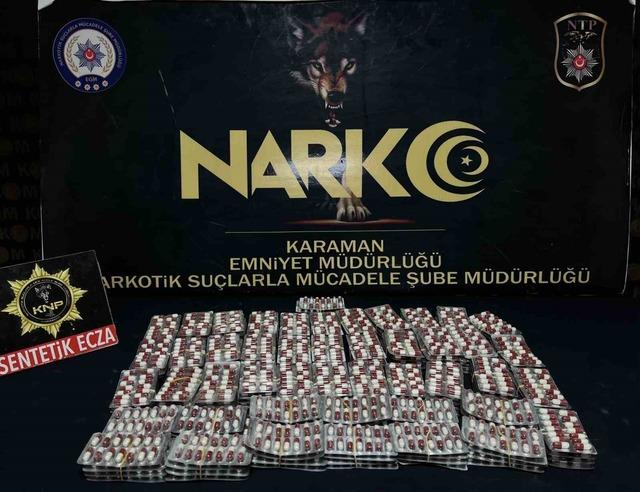 Polisin ele geçirdiği tarihi eserler ve ruhsatsız silahlar: 8 tutuklama 2