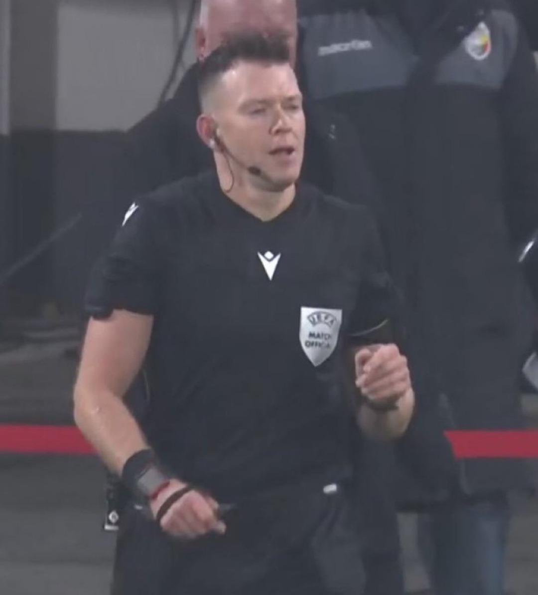 Oyun bitti, tartışmalar bitmedi! Gece yarısı F.Bahçe hakeminin tepkisi: Şortunu çıkardı! 2